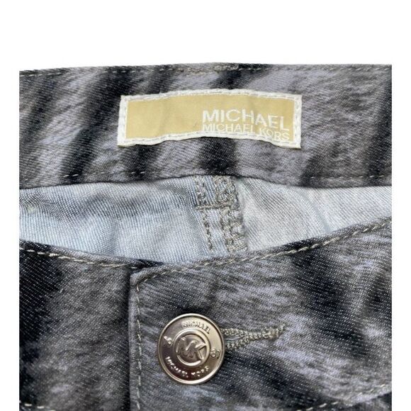 Michael Kors Gray‎ Black Tiger Animal Print  Pants size 8P 8 Petite - Picture 8 of 8